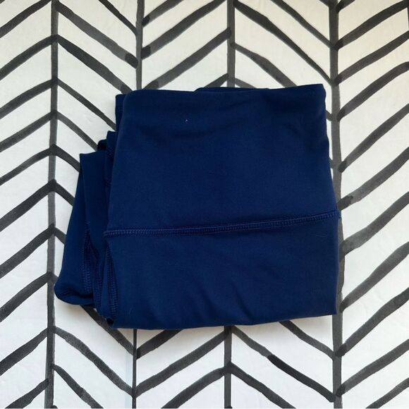 Victoria's Secret Size XS Sport Blue Cropped Mesh Panel Leggings - Picture 1 of 4